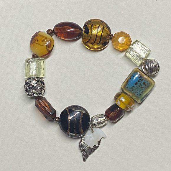 Vintage Artisan Multi Beaded Bracelet with Unique Mother Of Pearl Charm Accent - Picture 2 of 5